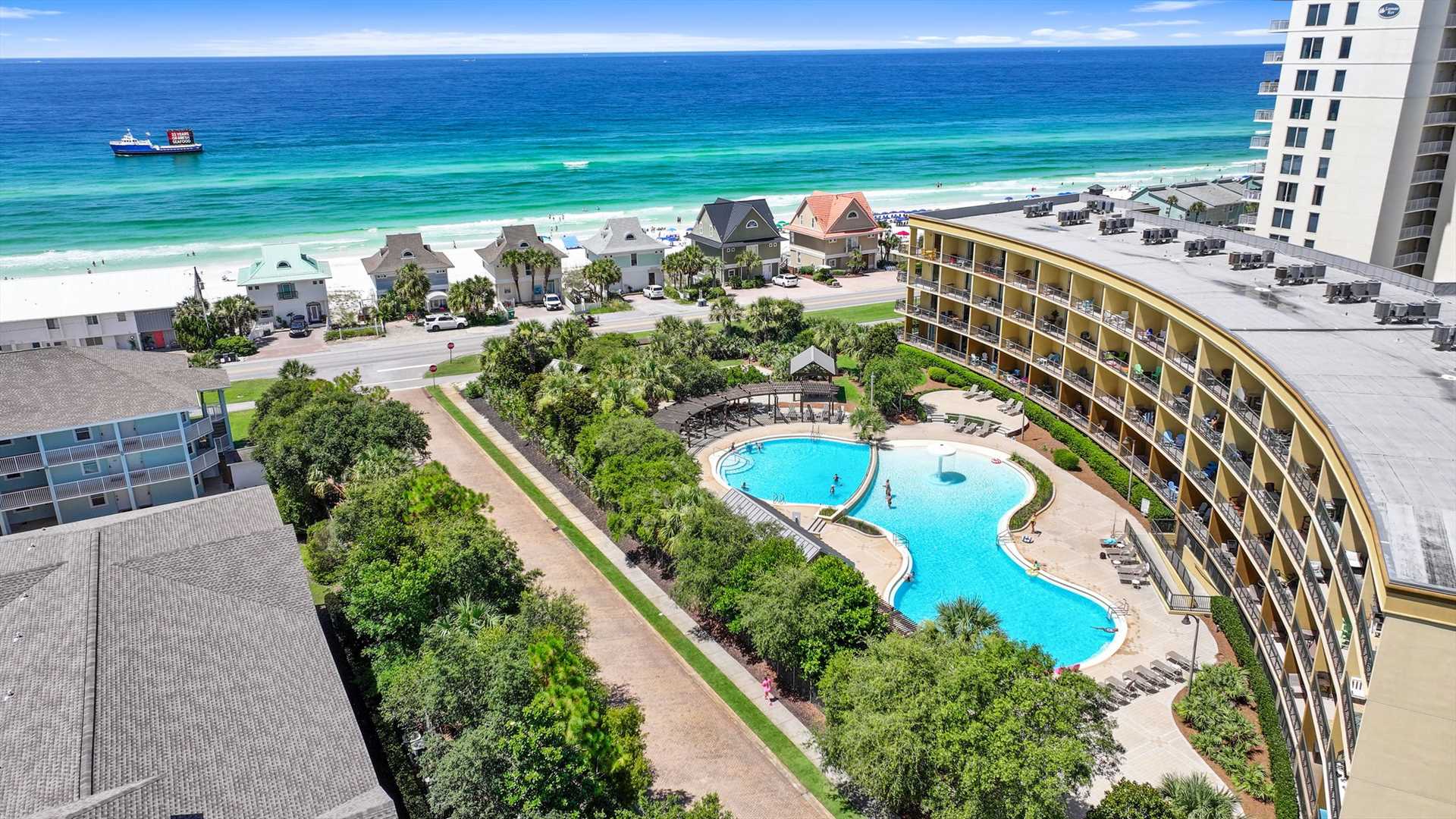 resort pool