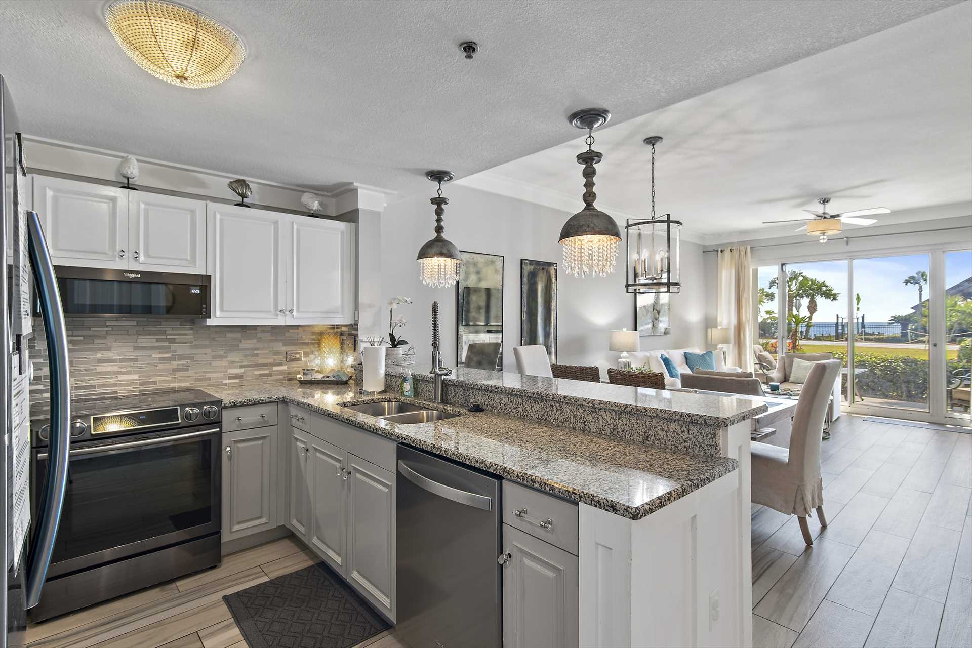 Open Kitchen Design - Entertain effortlessly in this well-ap