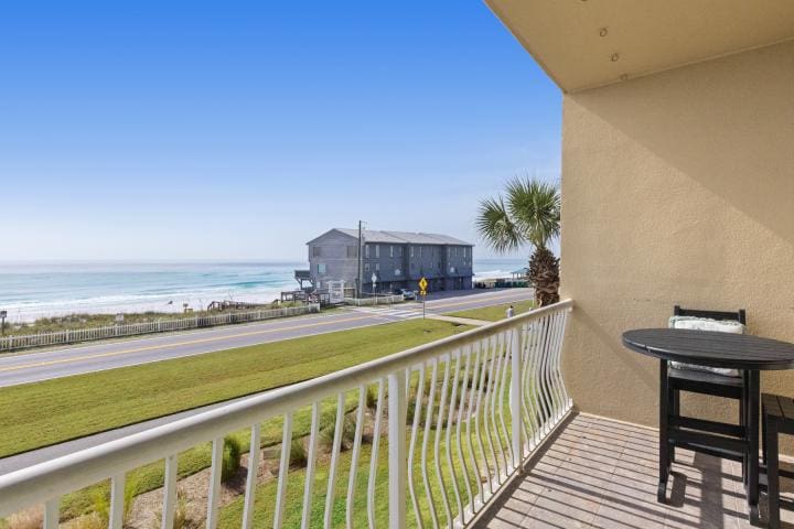 Beach Retreat 207 Web Size-21 | Beach Condos in Destin #