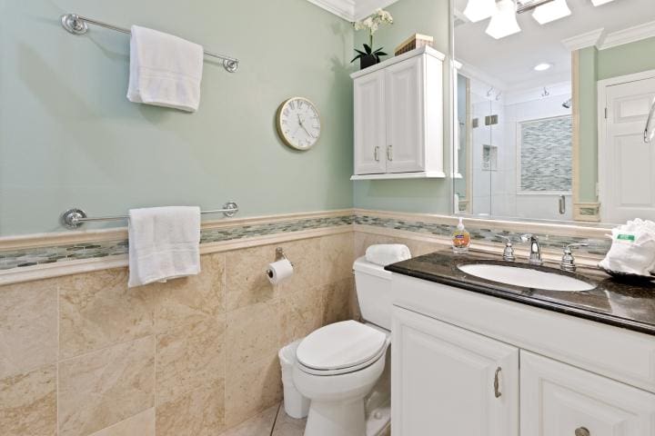 Beach Retreat 207 Web Size-8 | Beach Condos in Destin #