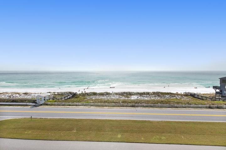 Beach Retreat 404 Web Size-22_1 | Beach Condos in Destin #