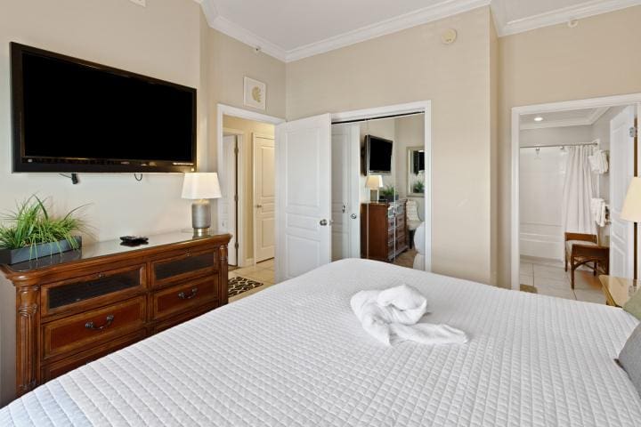 Beach Retreat 404 Web Size-3 | Beach Condos in Destin #