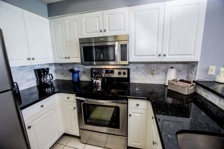 ,ajestic sun destin kitchen | Beach Condos in Destin #majesticsun destin