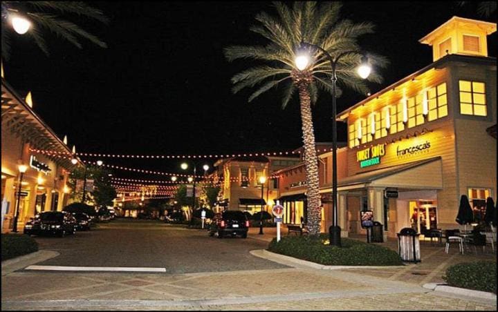 Destin Shopping | Beach Condos in Destin #