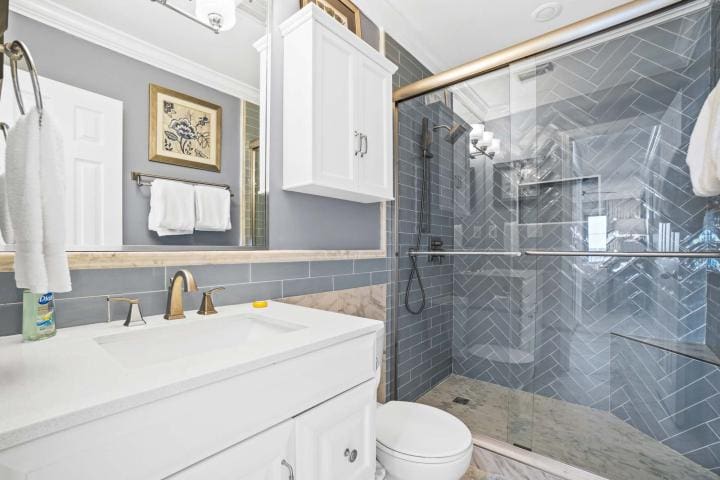 Maravilla Building 2 240530 | Beach Condos in Destin #