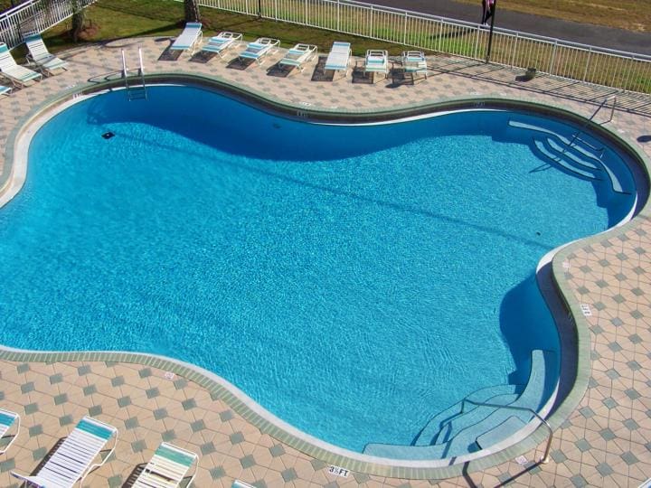 Maravilla Gulf Front Pool.2.1.09 – Copy | Beach Condos in Destin #