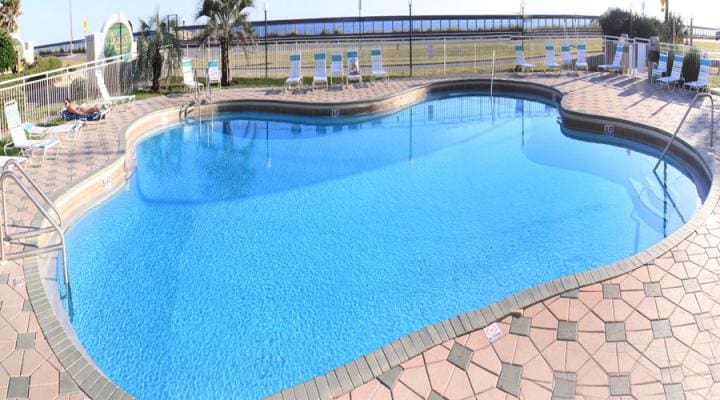 Maravillapool | Beach Condos in Destin #