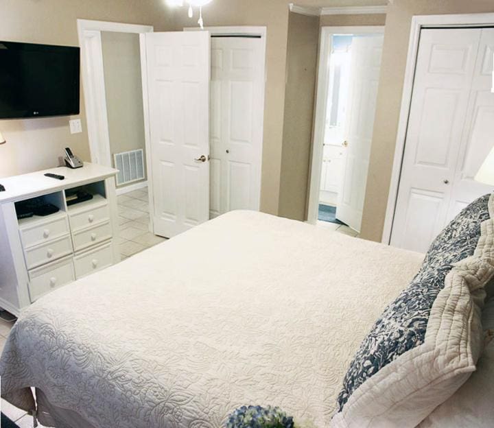 Master | Beach Condos in Destin #Ciboney Condos Near Destin