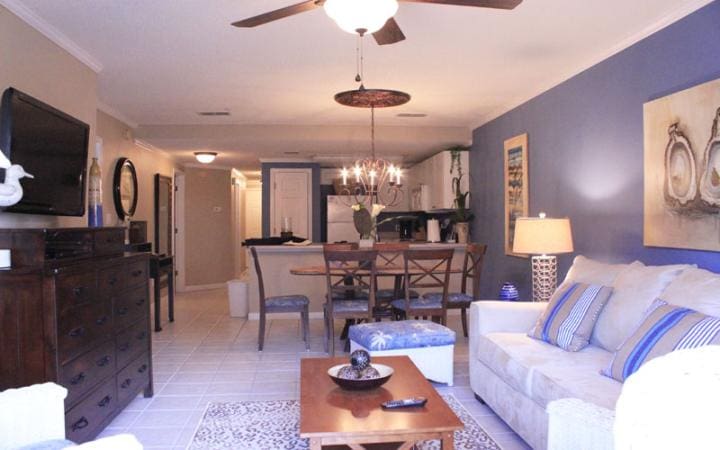 Pet Friendly Beach Rental Scenic 98 | Beach Condos in Destin #