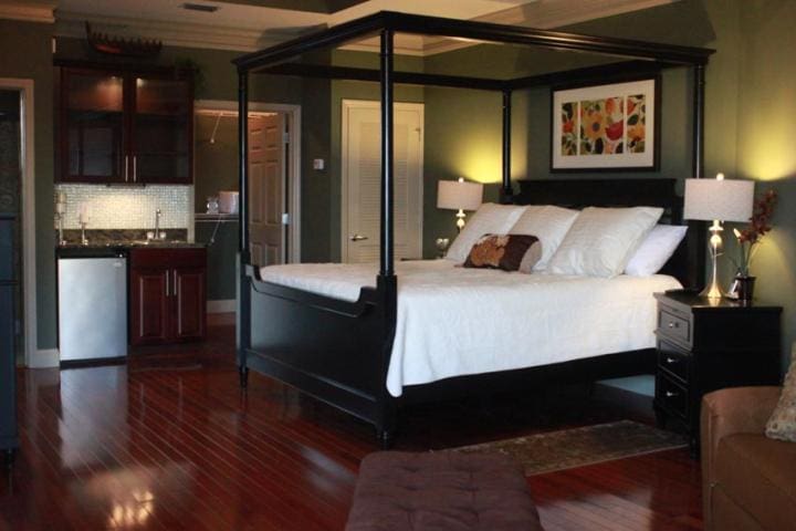 Pet Friendly Vacation Condo Destin FL | Beach Condos in Destin #