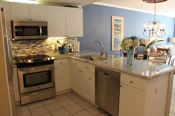 Upgraded Kitchen Destin Rental | Beach Condos in Destin #Completely upgraded and gorgeous!