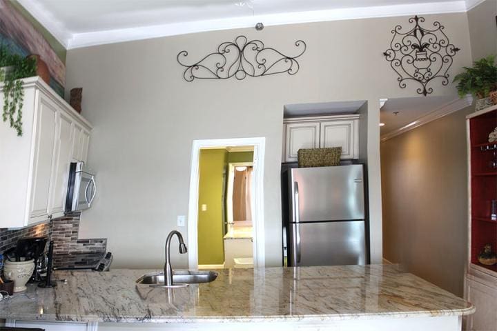 kitchen gv 303 | Beach Condos in Destin #