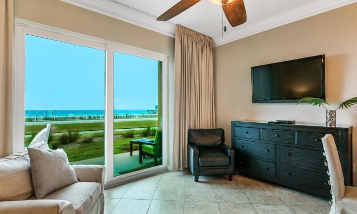 Beach Retreat 107 Web Size-17 | Beach Condos in Destin #