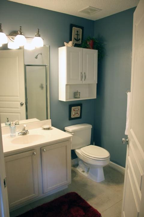 3rd Bathroom | Beach Condos in Destin #