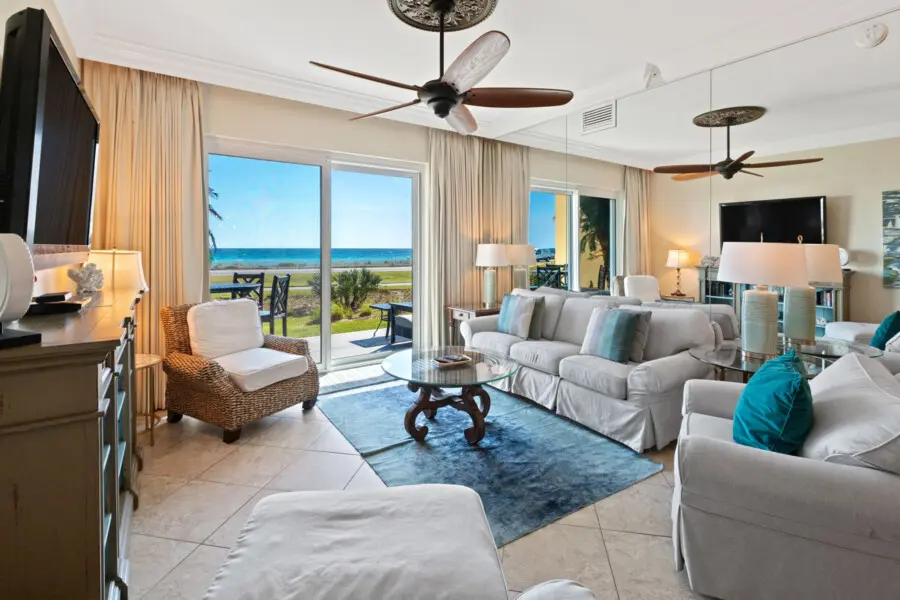 Beach Retreat 102 - Condominium vacation rental Destin