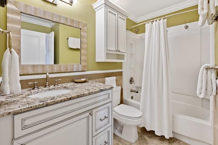 Beach Retreat 102 Web Size-4 | Beach Condos in Destin #