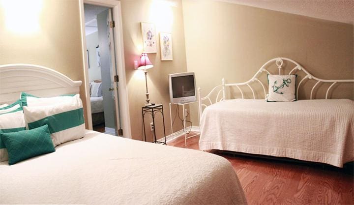 Attic Bedroom | Beach Condos in Destin #