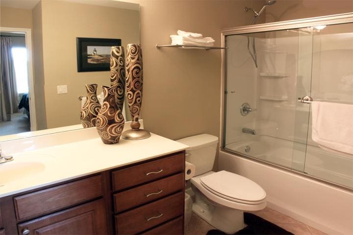 Bathroom | Beach Condos in Destin #