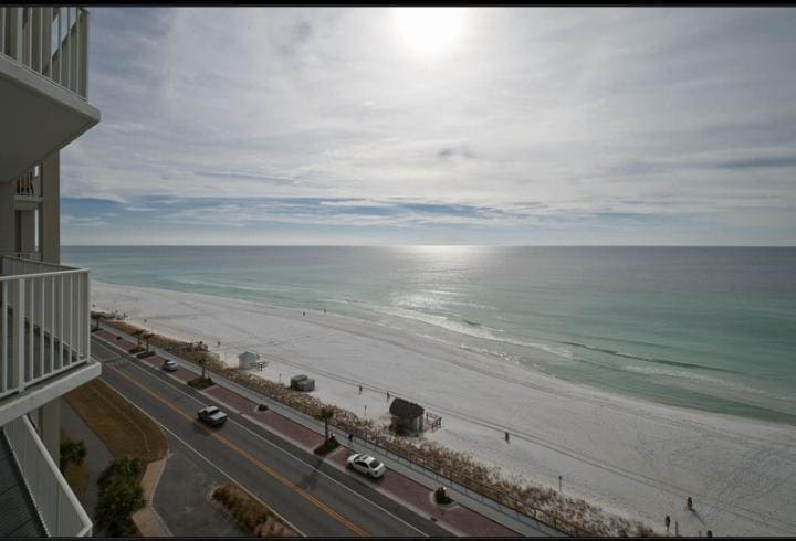 left view | Beach Condos in Destin #golf in destin