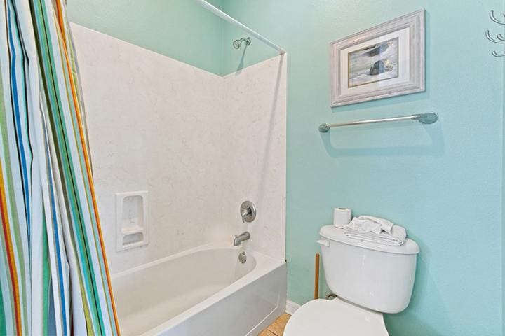 Beach Point 302 Large Size-36 | Beach Condos in Destin #