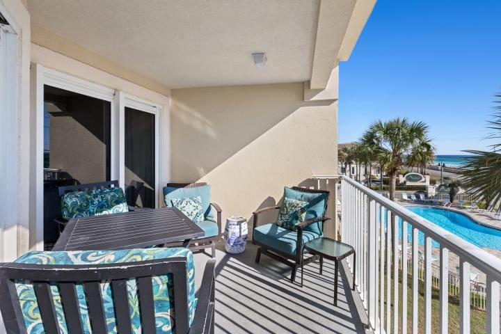 Maravilla 2308 Small Size-19 | Beach Condos in Destin #comfortable furnture great view of pool and beach
