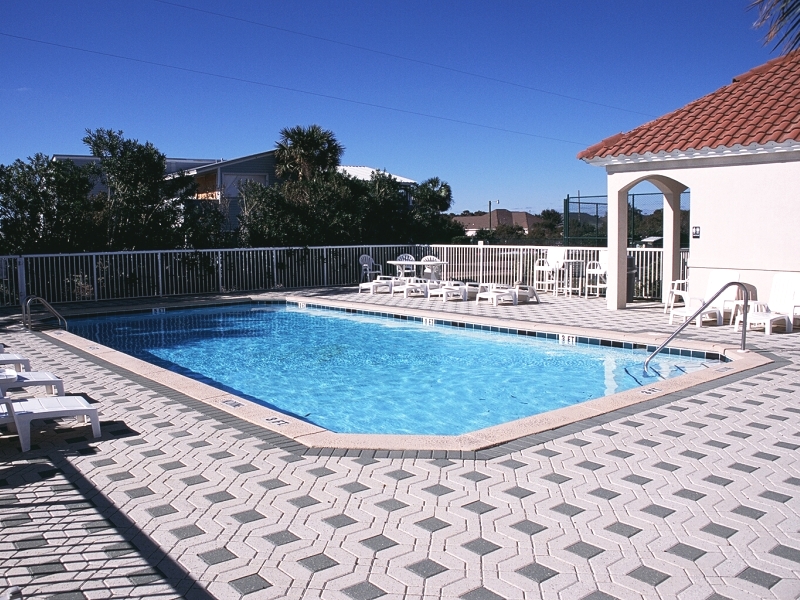 Ciboney 2001 Beach Condos in Destin