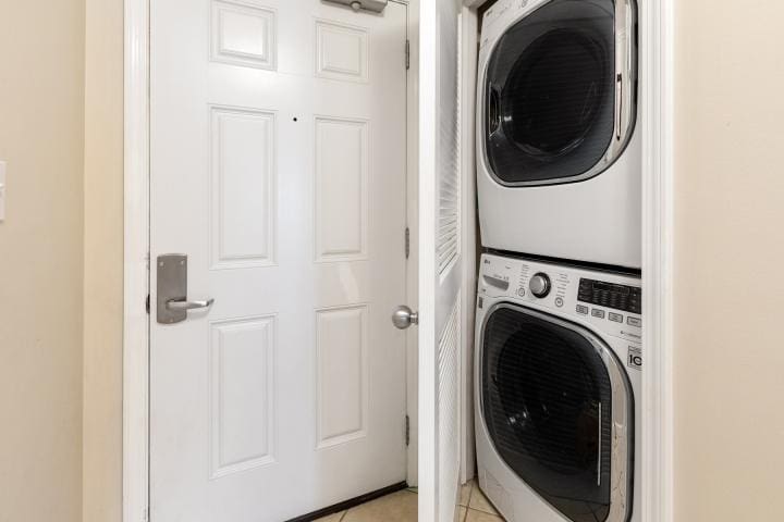 Leeward Key 705 Web Size-1 | Beach Condos in Destin #laundry