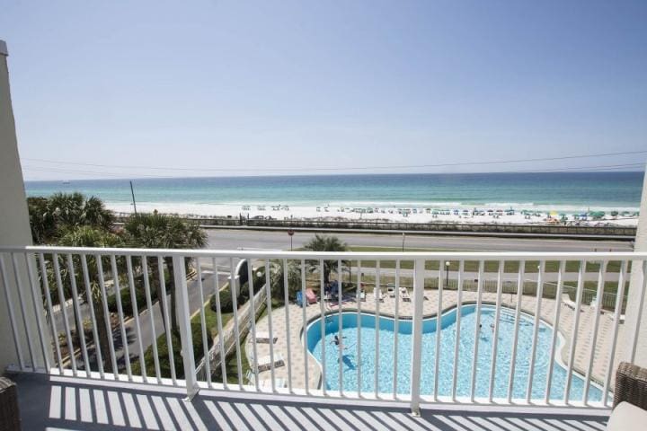 Building 2 maravilla | Beach Condos in Destin #Building 2 maravilla