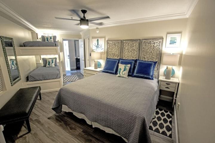 DSC_1356 | Beach Condos in Destin #Amalfi 209A Guest Bedroom with King Bed and Twin Bunks--Large Spacious Bedroom with Flat screen TV