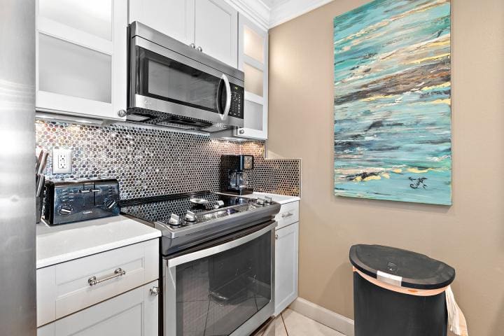 Beach Retreat 202 Small-9 | Beach Condos in Destin #