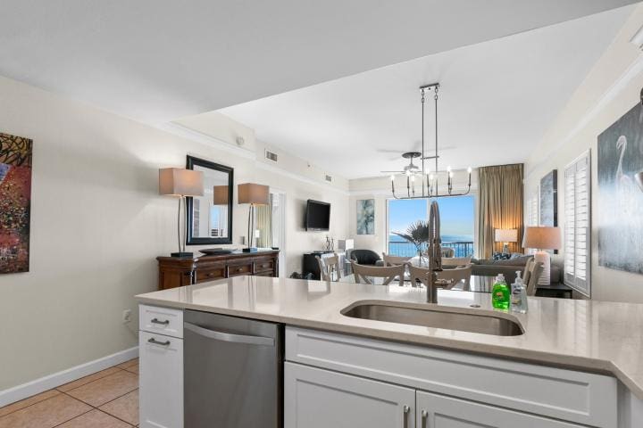 Beach Retreat 411 Small-11_1 | Beach Condos in Destin #top floor condo beach retreat