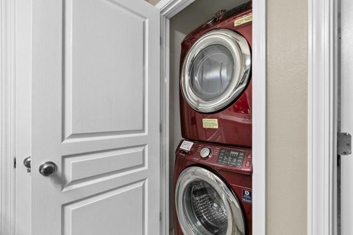 Beach Retreat 411 Small-8_1 | Beach Condos in Destin #washer and dryer