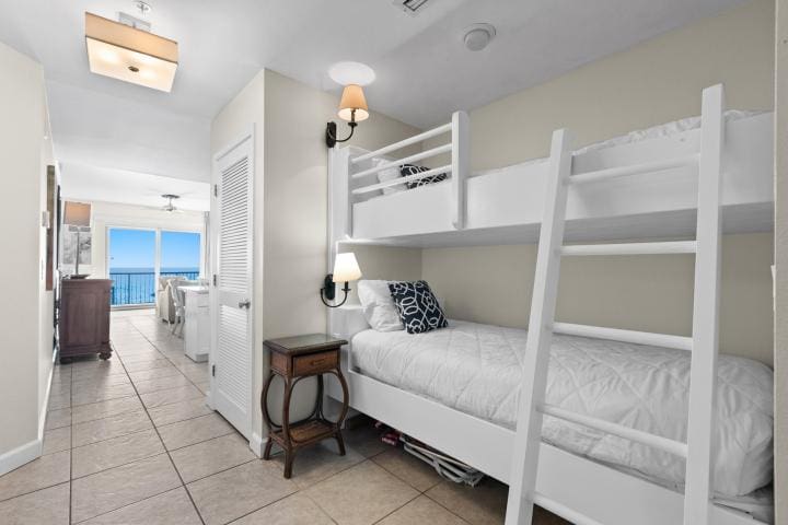 Beach Retreat 411 Small-9_1 | Beach Condos in Destin #bunks
