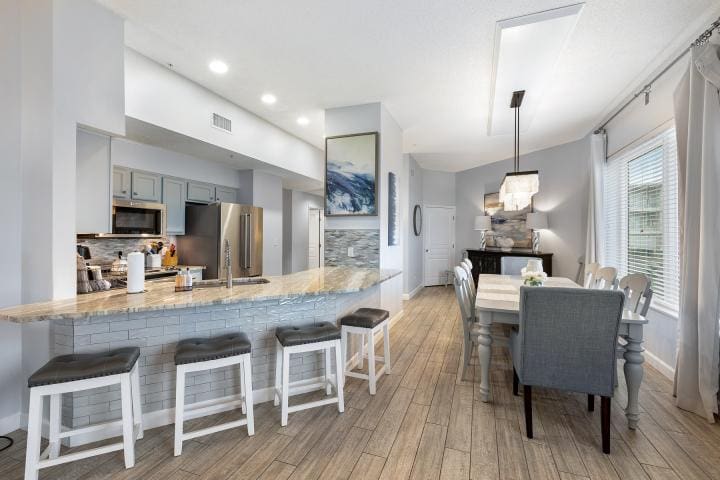 Crystal View 102 Web Size-15_1 | Beach Condos in Destin #kitchen and dining room