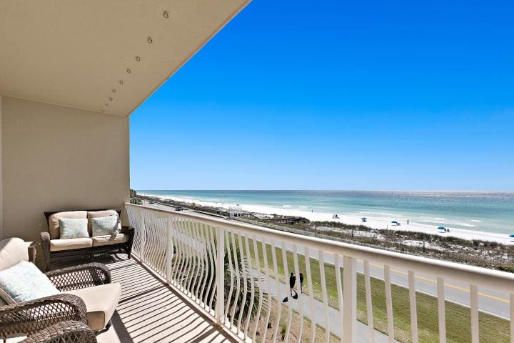 Beach Retreat 309 Small Size-24 | Beach Condos in Destin #pet friendly vacation condos in destin