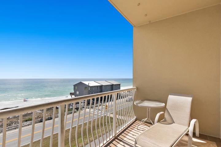 Beach Retreat 407 Balcony | Beach Condos in Destin #where to stay in destin