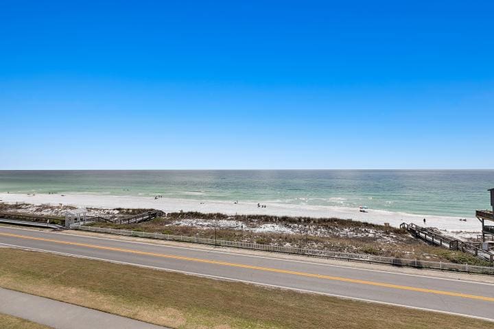 Beach Retreat 407 Small Size-20 | Beach Condos in Destin #