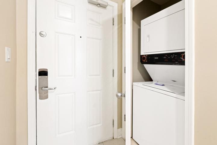 Leeward Key 1005 Full Size-1 | Beach Condos in Destin #washer and dryer