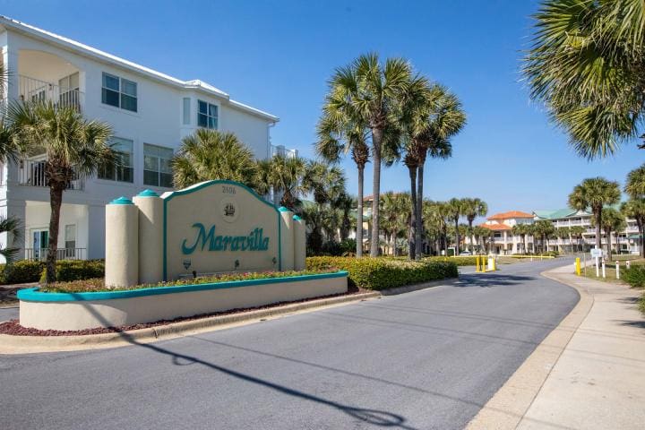 Maravilla Amenities Web Size-1 | Beach Condos in Destin #