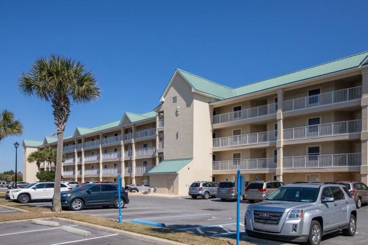 Maravilla Amenities Web Size-4 | Beach Condos in Destin #