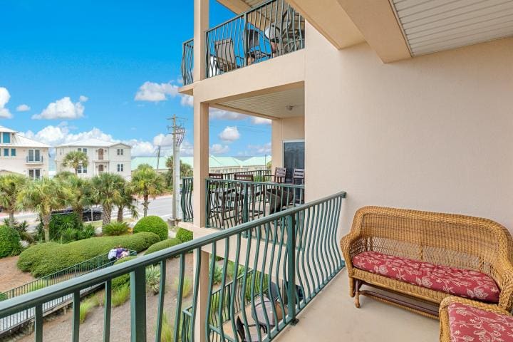 Emerald Waters 302 Web Size-23 | Beach Condos in Destin #