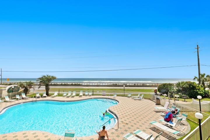 Maravilla 2211 Small-17_1 | Beach Condos in Destin #great view over the pool maravilla 2211