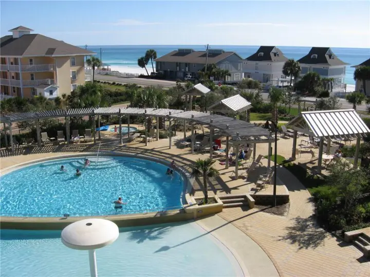 The pool at Beach Resort near our Beach Resort Destin rentals. This is the best pool in Destin!