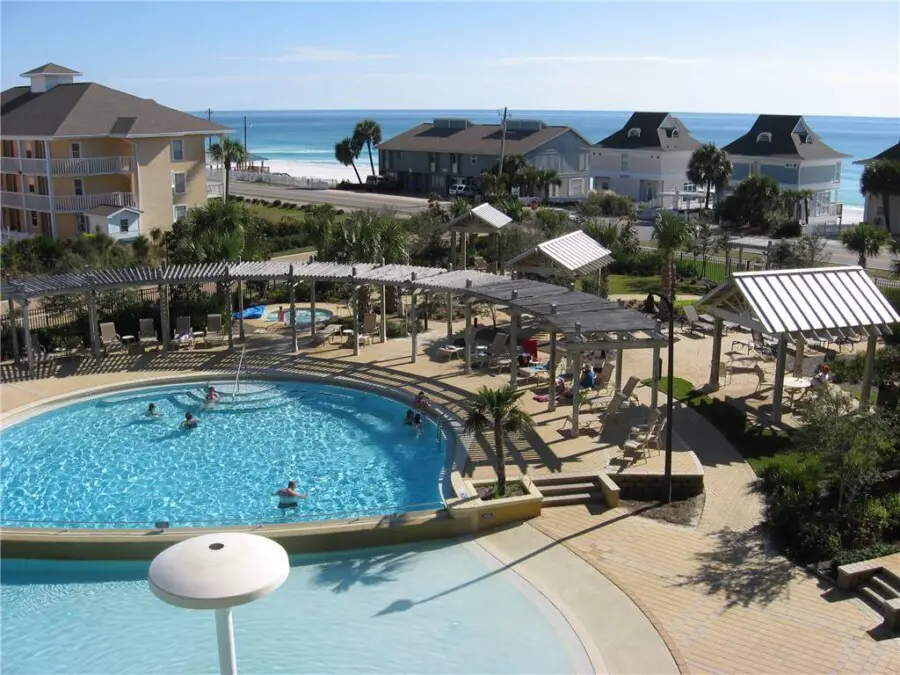Beach Condos in Destin FL | Book Vacation Rentals Online #The pool at Beach Resort near our Beach Resort Destin rentals. This is the best pool in Destin!