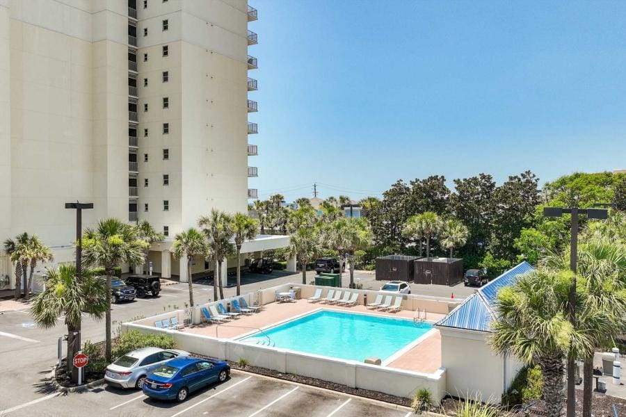 resorts on beach in destin florida | Beach Condos in Destin Leeward Key Vacation Rentals | Beach Condos in Destin #