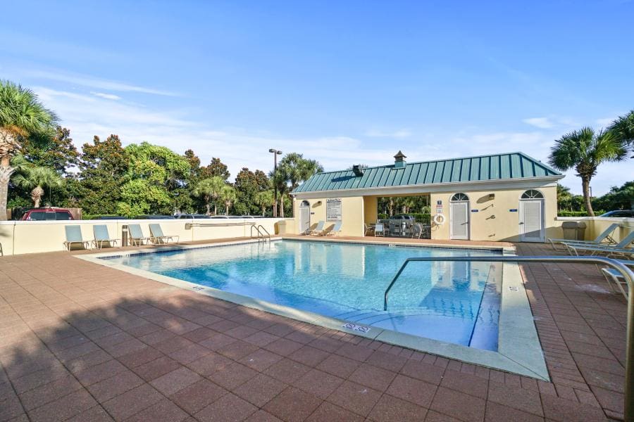 vrbo destin florida beachfront | Beach Condos in Destin Leeward Key Vacation Rentals | Beach Condos in Destin #