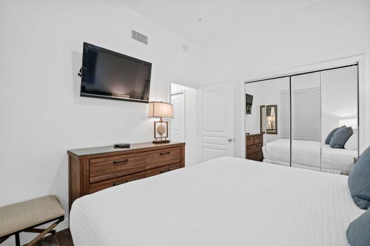 Crystal View 20120220531Beach Condos In Destin0034Miramar Beach Vacation Rentals | Beach Condos in Destin #