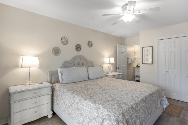 web_ 3103 Maravilla _23 | Beach Condos in Destin #destin condo rentals at maravilla 3103 master bedroom ground floor