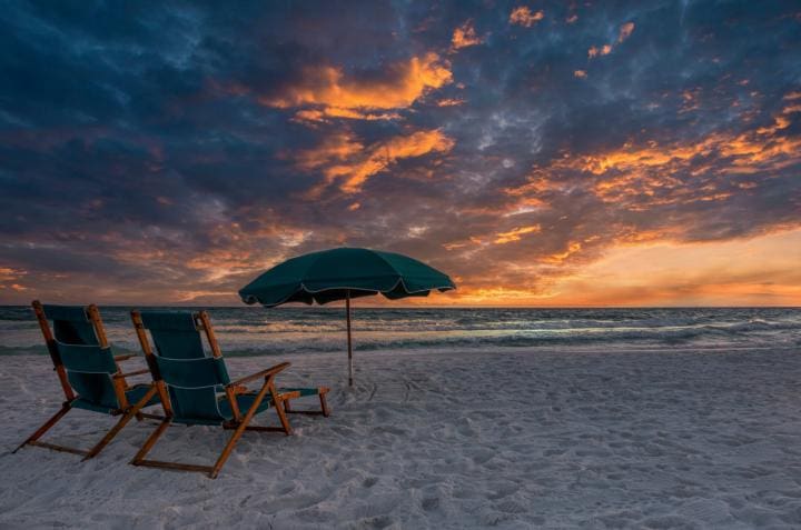 Beach Chair Paradise | Beach Condos in Destin #