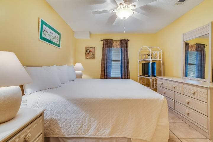 Before Remodel 4106 1 | Beach Condos in Destin #old bedroom 4106